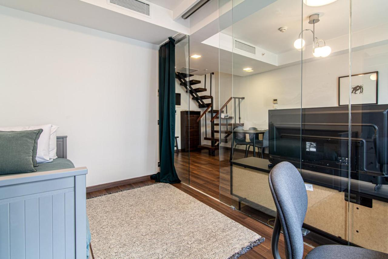 Sleek Residence Flat With Great Location In Sisli Istanbul Exterior photo